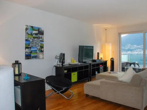 Vista Lago Maggiore 1.floor left
