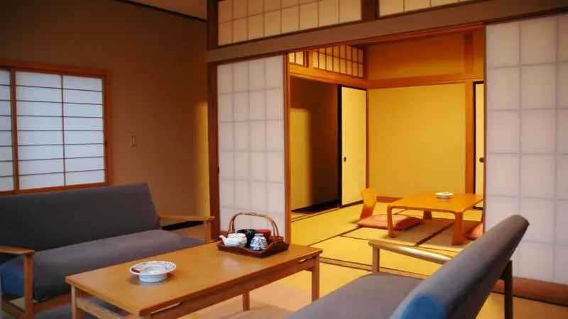 Wakakiryokan