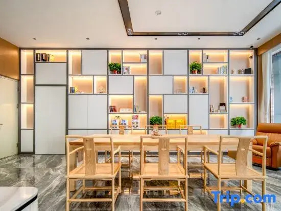 Jin Boman Hotel (Linfen Pingyang Square)