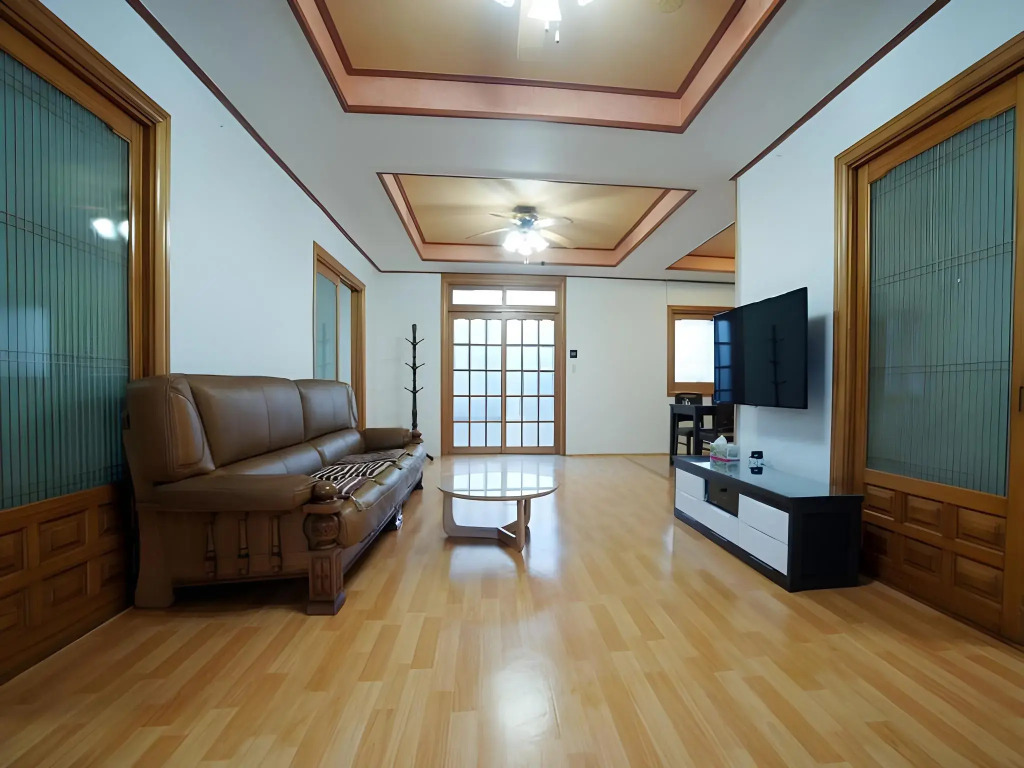 Jeju Maple Happyhouse Pension