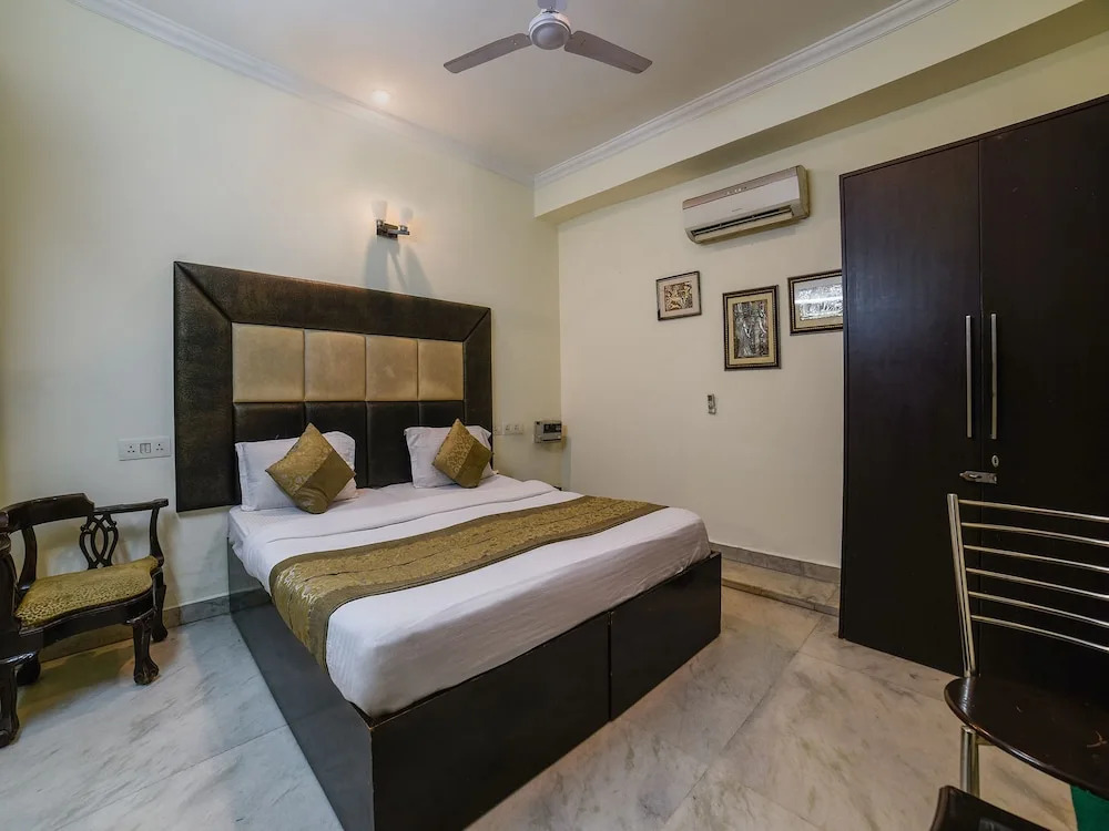 OYO 1768 Home Stay The Divine Home