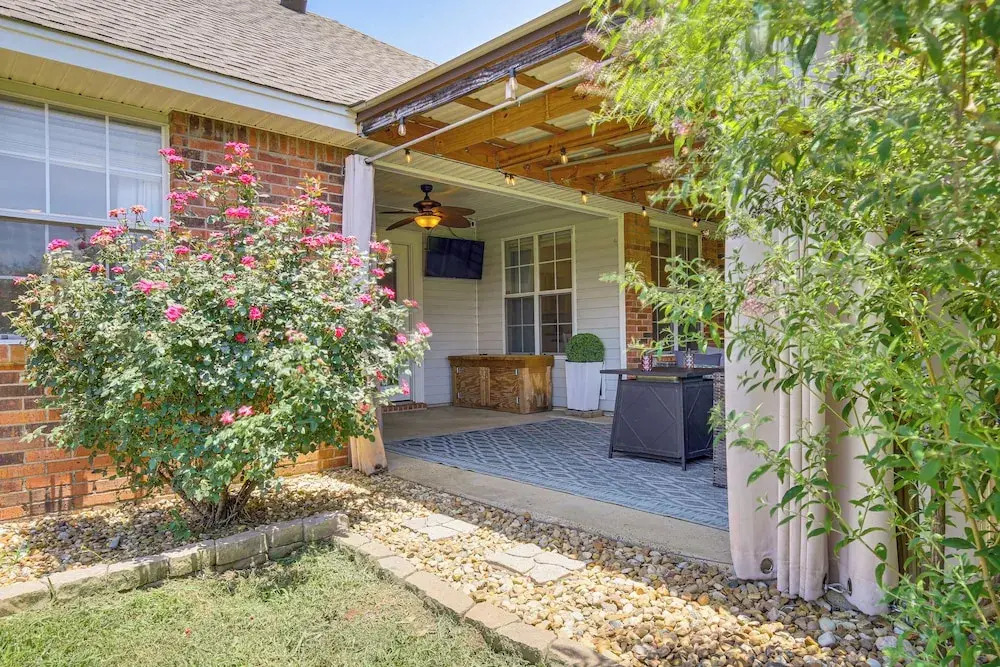 Updated Retreat w/ Outdoor Space in Flowood!