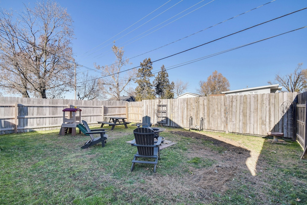 Pet-friendly Hiawatha Retreat w/ Private Yard!