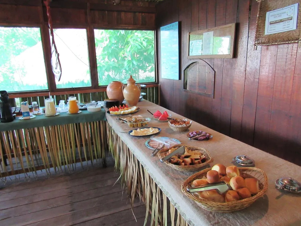 Dolphin Lodge