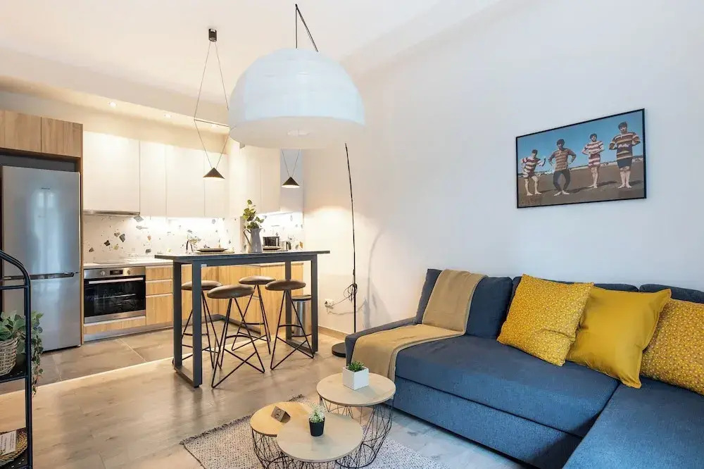 The Beatles 2-BR Apartment in Athens
