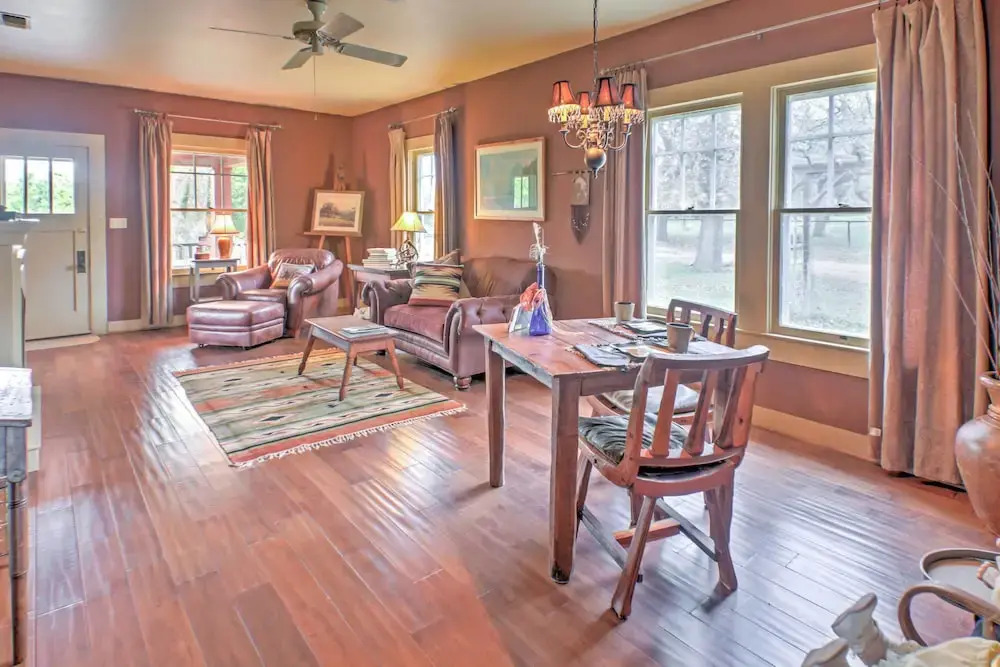 'august Schmidt' Fredericksburg Cottage w/ Hot Tub