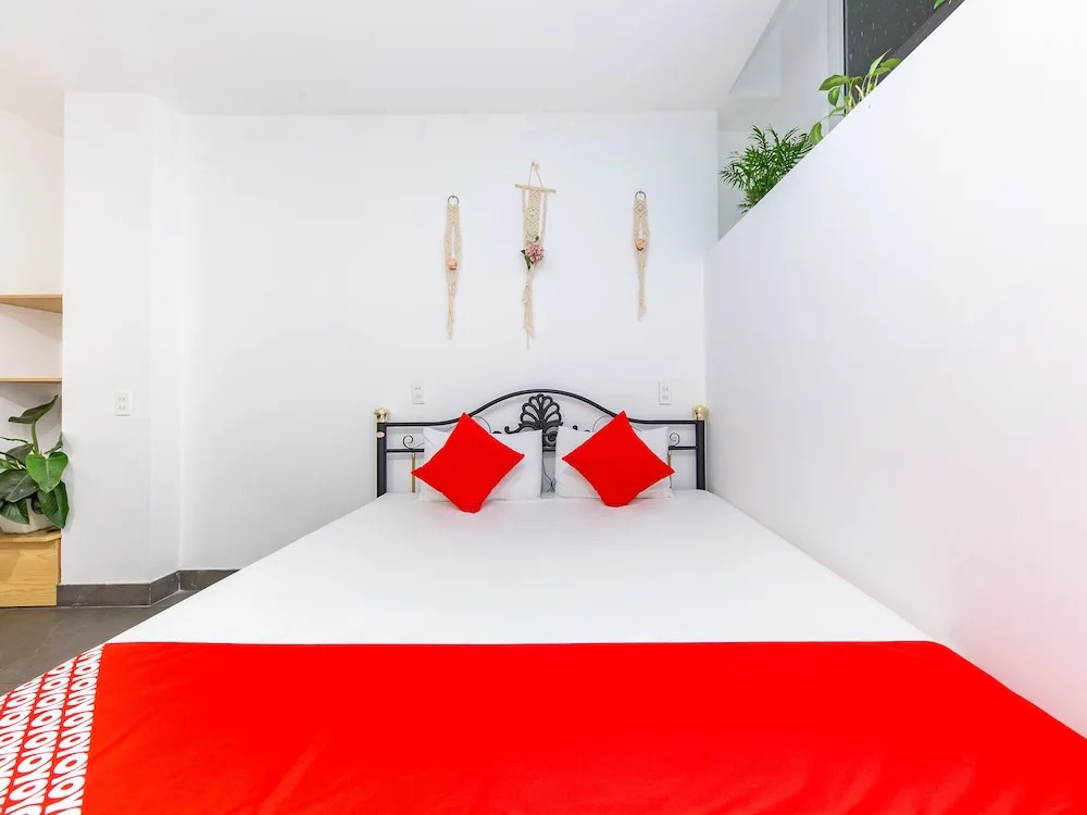OYO 428 QA Hotel