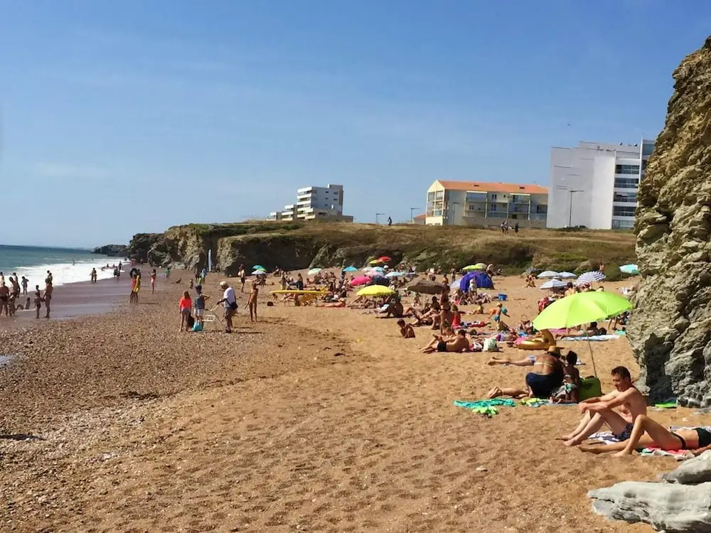 Apartment with One Bedroom in Saint-Hilaire-De-Riez, with Wonderful Sea View And Furnished Balcony - 150 M From the Beach