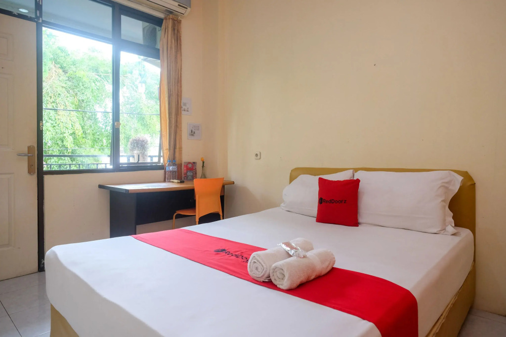 RedDoorz @ Jalan Pramuka Manado