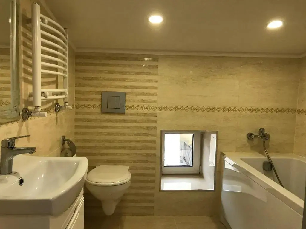 Romantic Lux Vivaldi Suite Svobode avenue 39