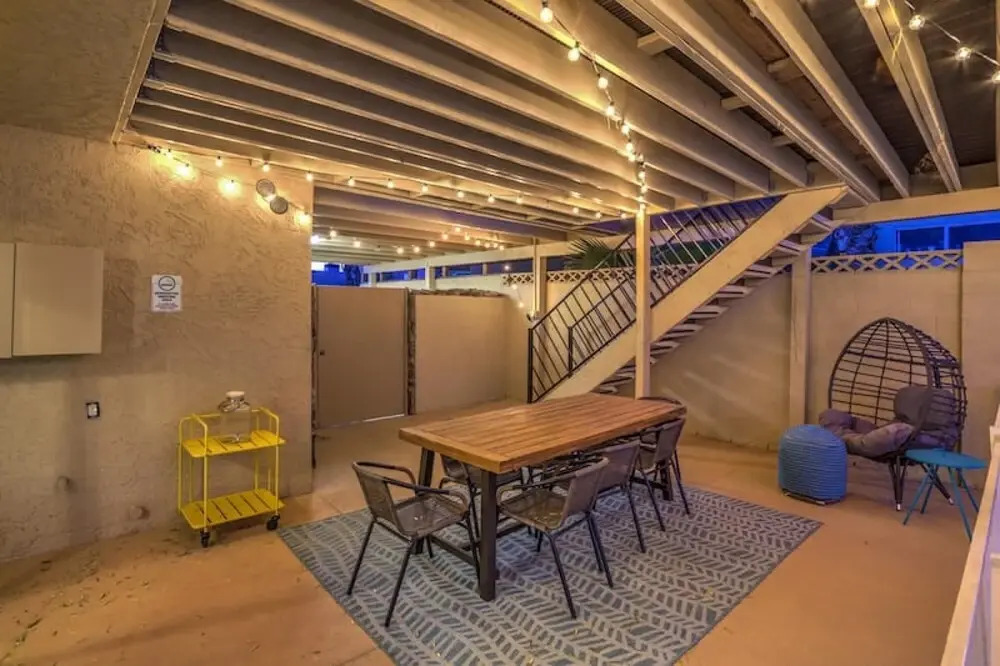 Desert Oasis Las Vegas - Pool 5 Bedrooms 9 Beds