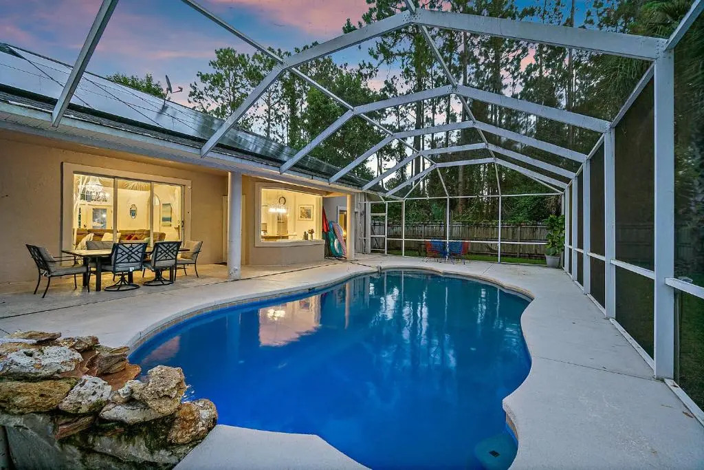 Palm Paradise with Heated Saltwater Pool - 10 min to the Beach
