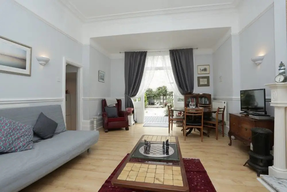Welcome to Wolverdene (30621756)