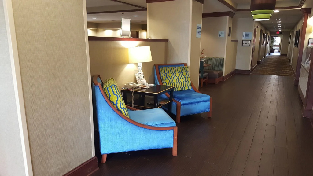 Holiday Inn Express & Suites Wilmington-University Center by IHG