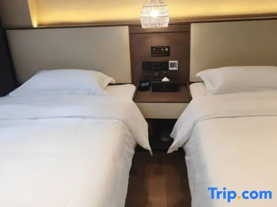 Jiayue Hotel, Jiutian (Hongqiao Branch, Fenghuang Ancient Town)