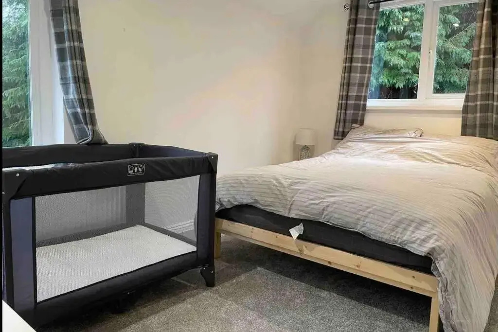 Beautiful House Cornwall with hot tub & acre of garden
