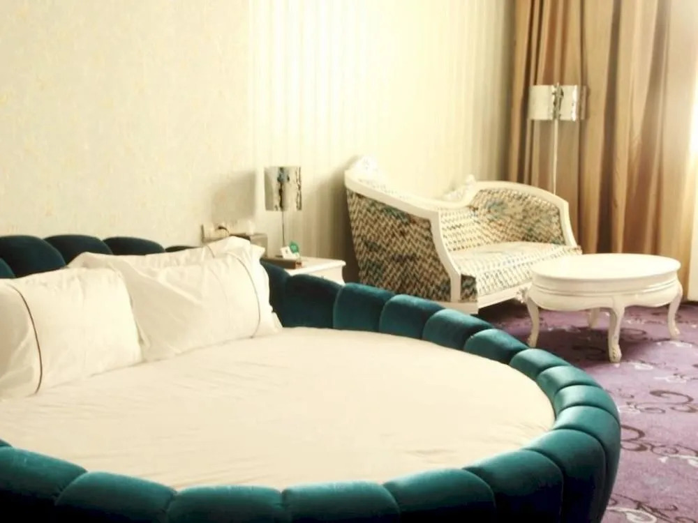 Baisheng Hotel