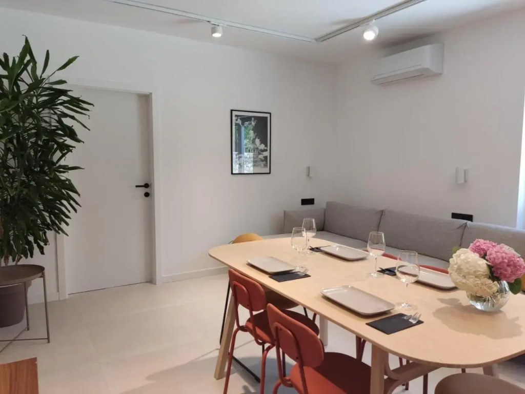 Guesthouse Porto 100m see, close Sandy beach, Pebble beach