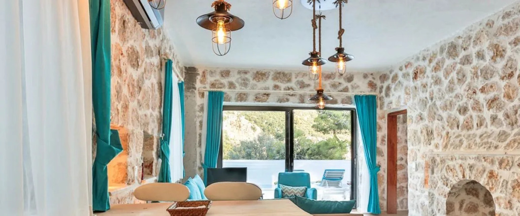 Villa Stone House 2