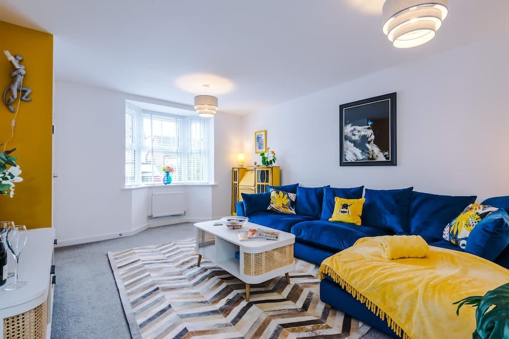 Ideal for Business Long-term Guests Free Parking