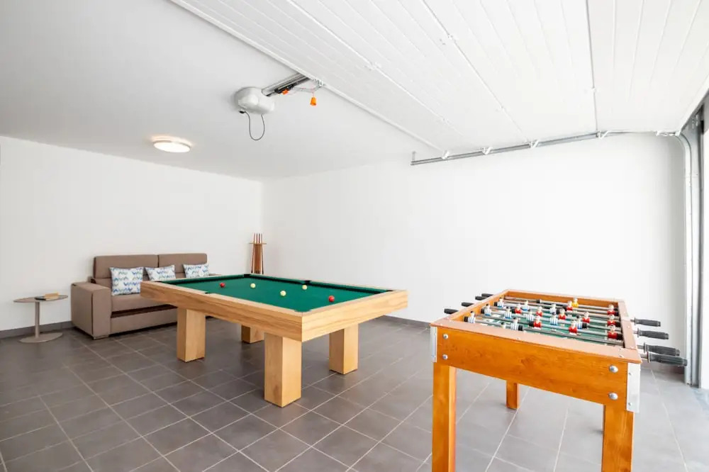 Villa Riviera - com piscina aquecível, 2 jacuzzis e BBQ em Armação de Pêra