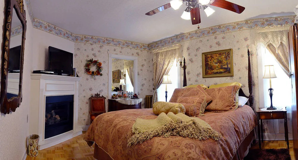 Seasons on Main Bed and Breakfast
