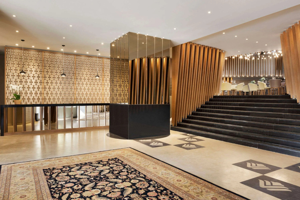 Отель Zeus Wyndham Grand Athens