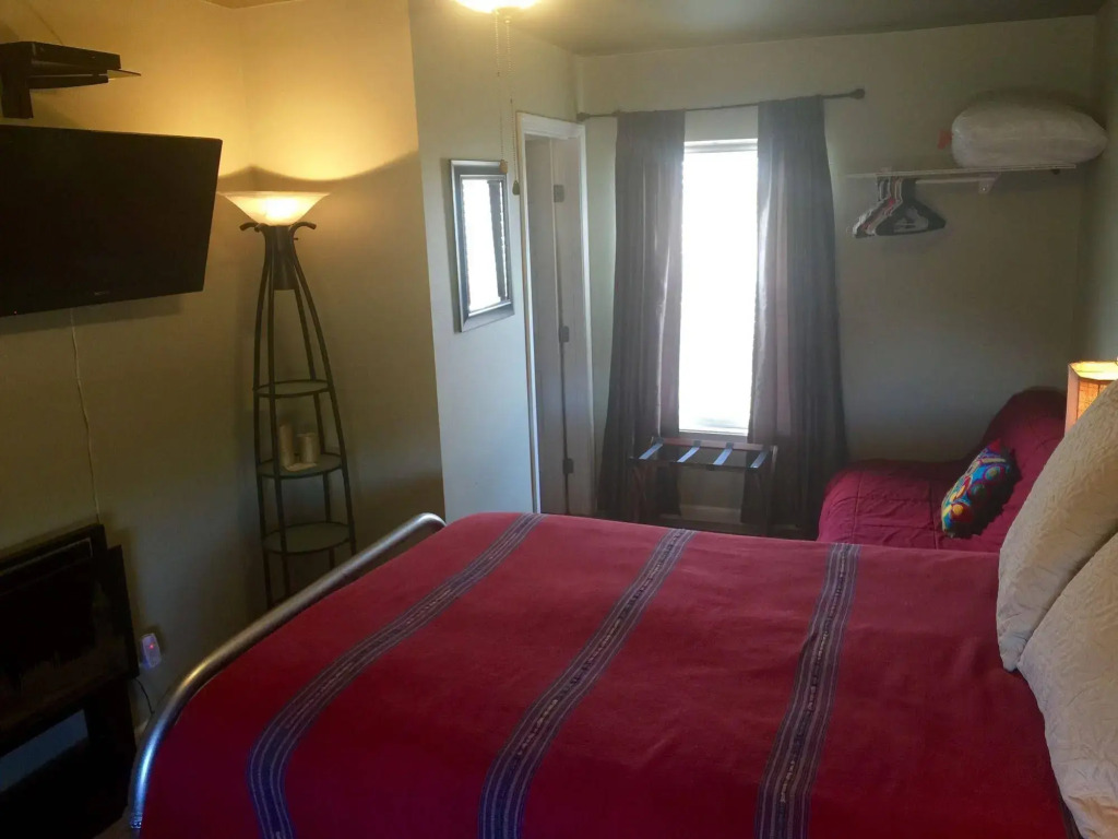 Vara Guest House