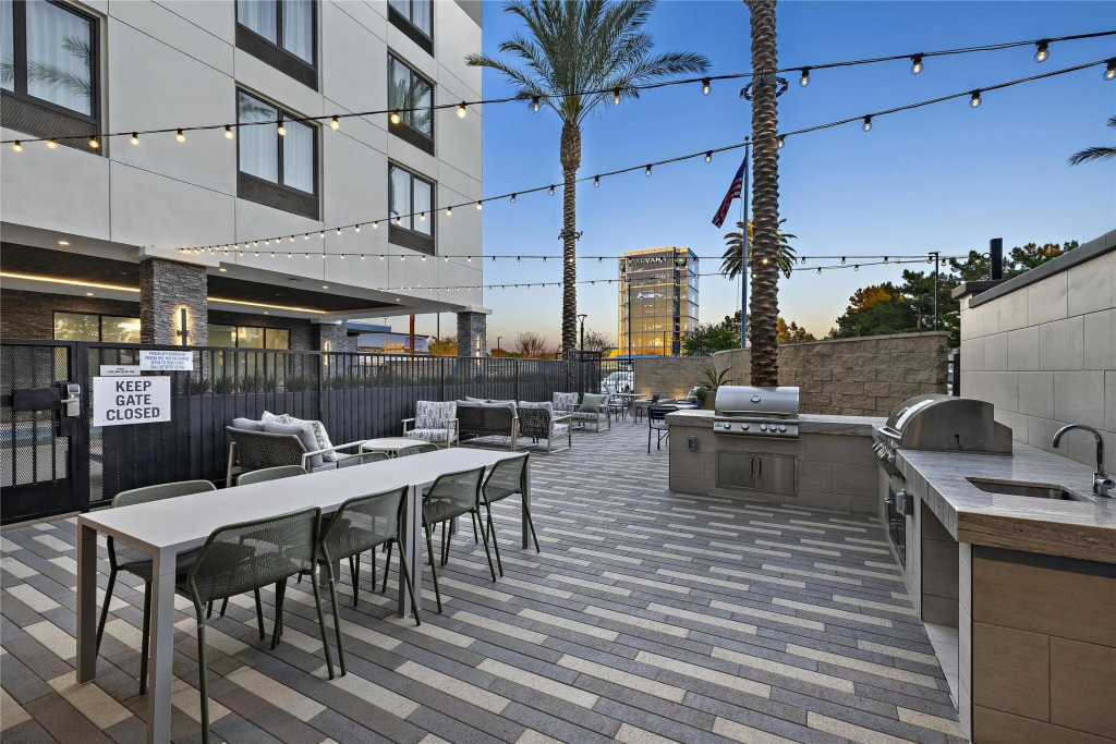 Hampton Inn By Hilton Ontario Airport