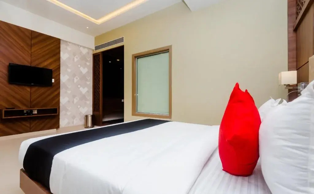 Hotel Mathoshree By OYO Rooms