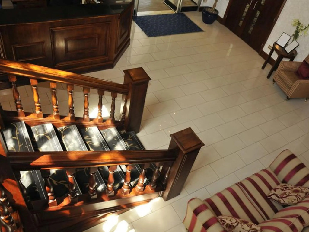 Southcrest Manor Hotel, Best Western Signature Collection