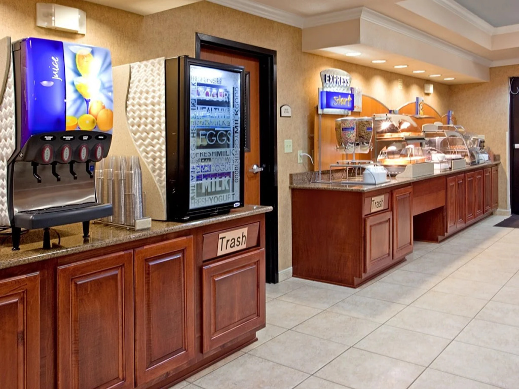 Holiday Inn Express & Suites Austin NW - Lakeline by IHG