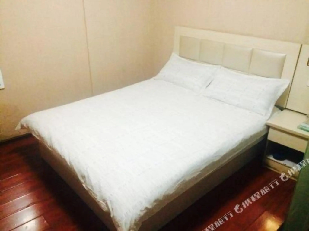 Shangchengshi Apartment