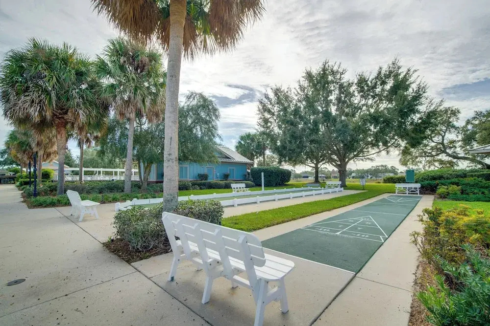 1 Mi to Golf: Home w/ Chic Patio in The Villages