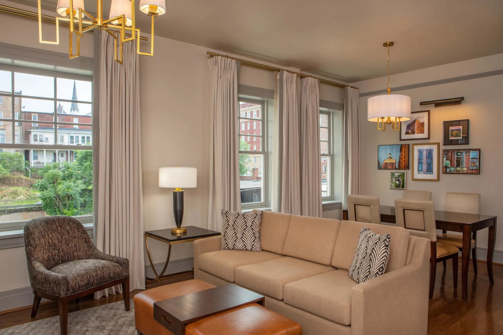 The Virginian Lynchburg, Curio Collection By Hilton