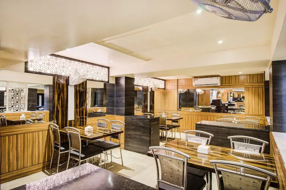 Fabhotel Krishna Regency