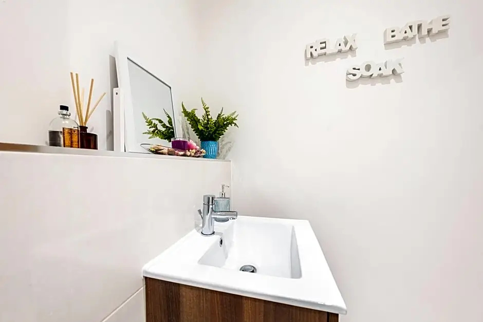 Mission Wave - Venture Apartment
