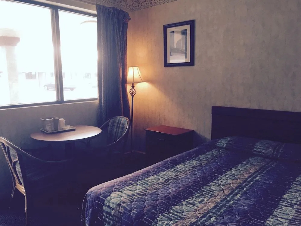 Red Carpet Inn Brooklawn