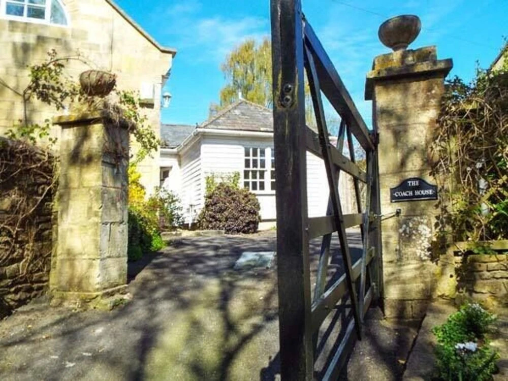 Georgian Coach House Mews Central Bath