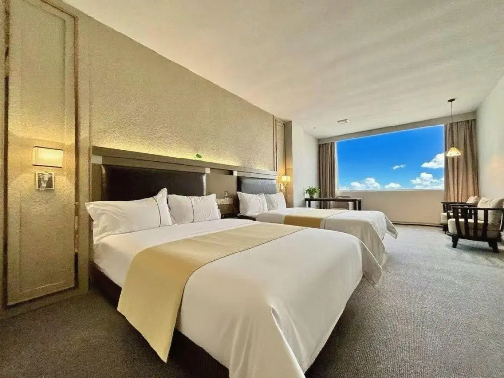 Yuelaideng Hotel