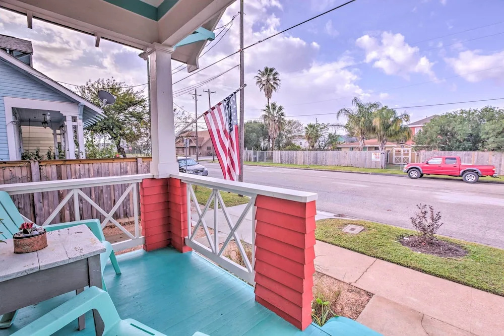 Walk to Pleasure Pier! 'rose's Beach House'