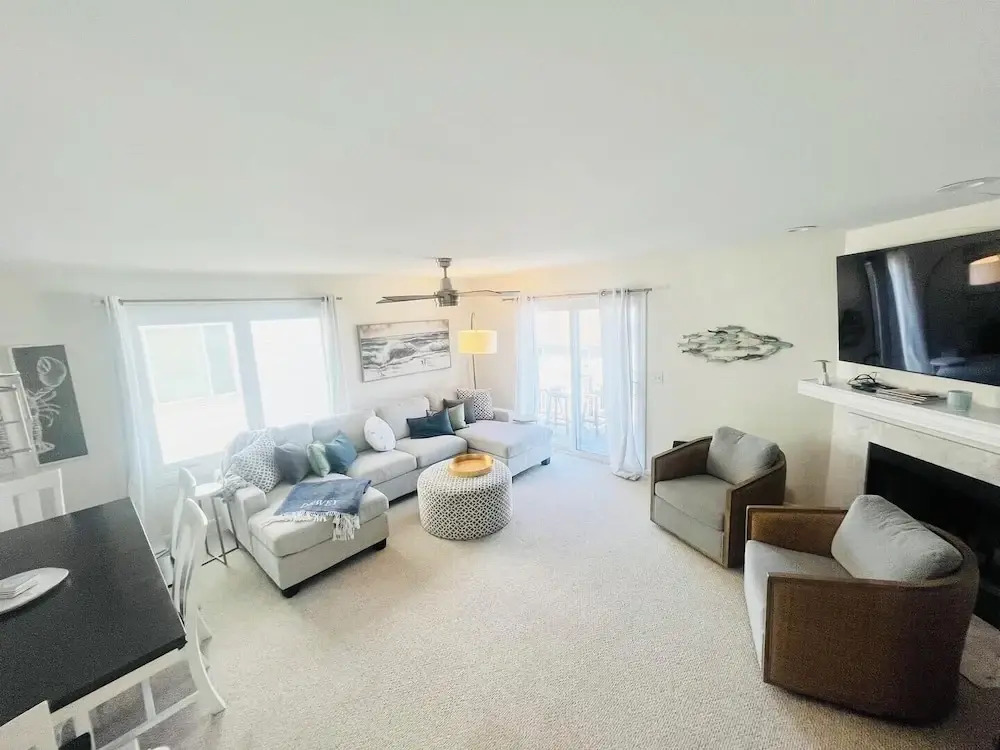 Rodney Avenue 107d