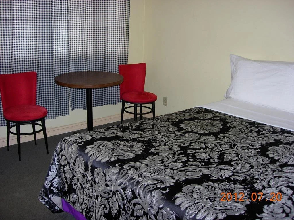Century II Motel