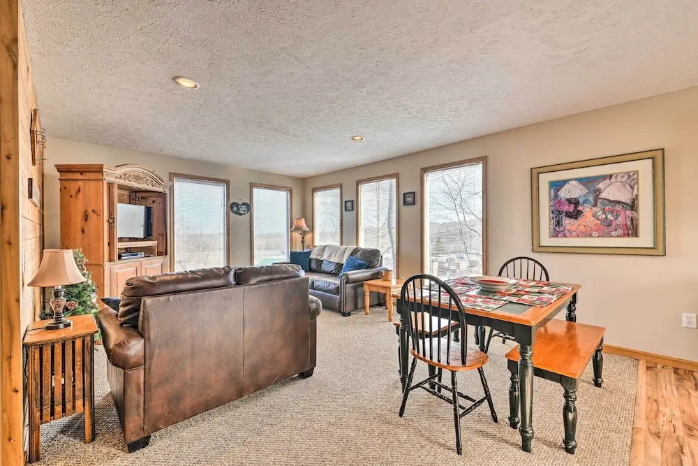 Ski-in/ski-out Ghent Cabin w/ Mountain Views!