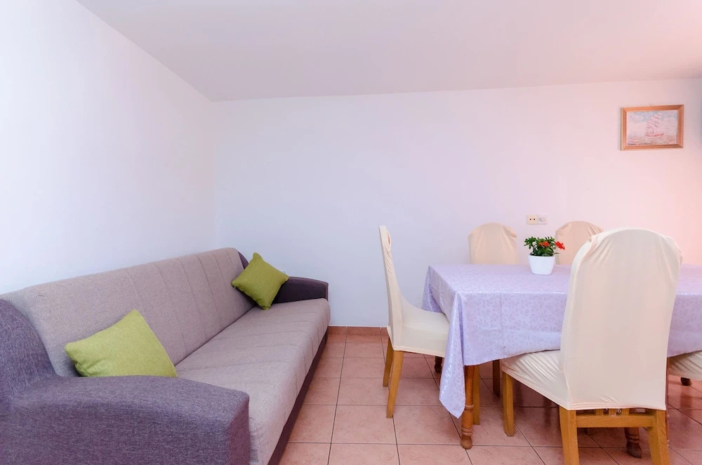 Apartments Snjezana