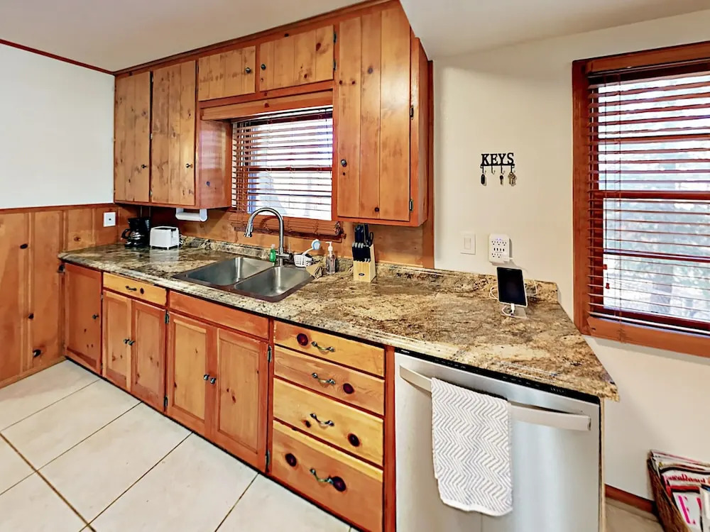 879 Conklin Home 3 Bedrooms 2 Bathrooms Home