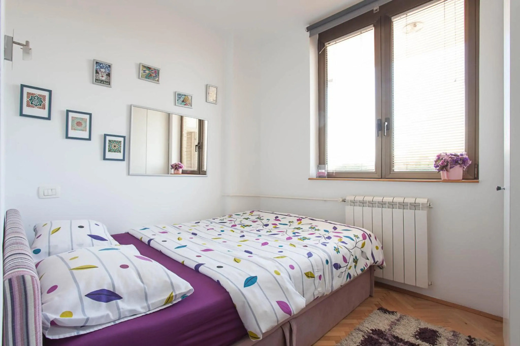 Violet Apartment