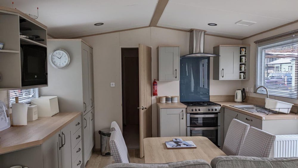 Luxury 2 Bedroom Caravan in Stunning Location