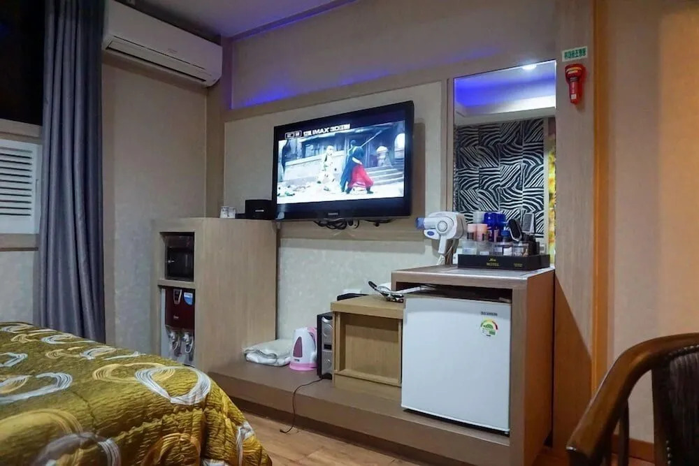 MU Motel