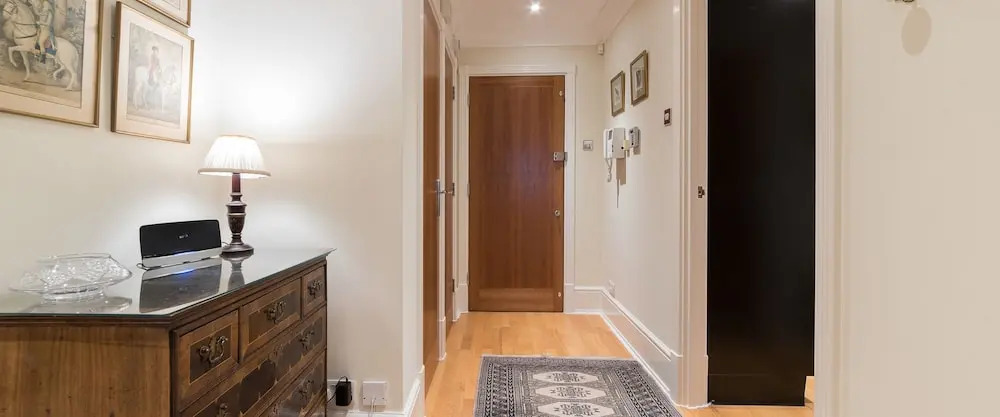 A Place Like Home - Elegant Apartment near Green Park